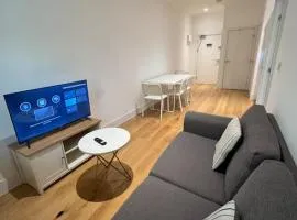 Cozy Modern Apartment in Croydon Central