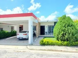 Pine Tree Entire House 2B Gated Com