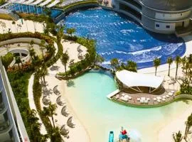 Azure Urban Resort and Residences Bahamas Tower