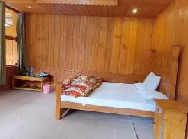 Kashmir Star Guest House & Family Resort