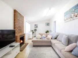 Crystal Bay - Pet Friendly - 3 Mins Walk to Beach