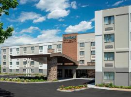 Fairfield Inn & Suites by Marriott Providence Airport Warwick，位于沃里克的酒店