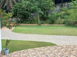 爱巢自助式旅馆，位于安塞奥潘Seychelles Golf Club附近的酒店