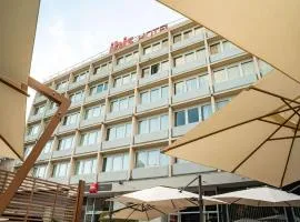 阿勒斯中心宜必思酒店