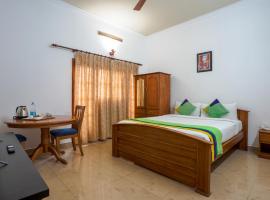 Itsy Hotels Classiyo Munnar Crown Resorts With Balcony，位于蒙纳的酒店