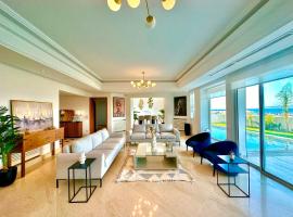 Omnya Carthage Beachfront Luxury Villa，位于迦太基的酒店