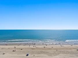 Holiday 1111 - Charming oceanfront condo with beachfront panoramic views, Pools，位于默特尔比奇的酒店