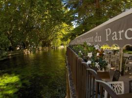 Hotel Restaurant du Parc en Bord de Rivière，位于方丹·德·沃克吕兹的酒店