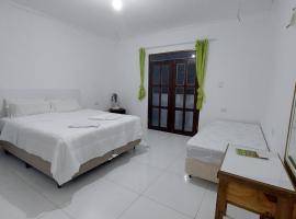 Residencial Maria de Lourdes，位于伊比科阿拉的酒店