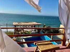 Casa Hotel Pacific Máncora - Piscina & Playa，位于曼克拉的公寓式酒店