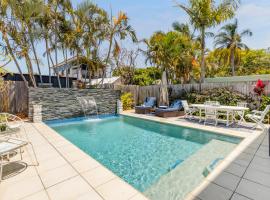 On Esplanade own flat & Pool, Manly cafe precinct，位于布里斯班的酒店