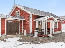 Chalet Norrskensstugan by Interhome