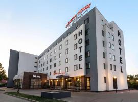 Vienna House Easy by Wyndham Bucharest Airport，位于奥托佩尼的酒店