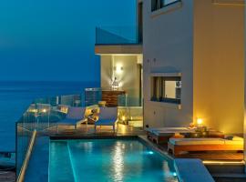 Alectrona Living Crete, RocSea Luxury Apartment，位于普拉塔尼亚斯的酒店
