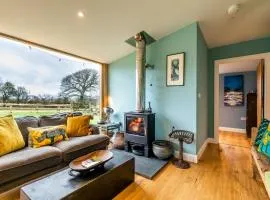 Penrhiw - a country cottage with mountain views