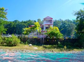 River Stay - Homestay by Wanderlust Rural Tourism，位于德拉敦的酒店