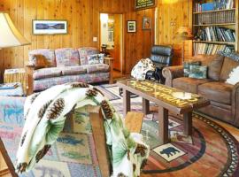 60073 Wallowa Lake Hwy (upper unit)，位于Joseph的酒店