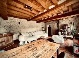Le Clos de L'Olivier，位于Chaintreaux的酒店