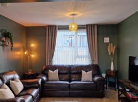 Westland Retreat - Magherafelt - Mid Ulster - NITB Approved，位于马拉费尔特的酒店