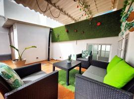 Casa BIMBA Agaete con terraza y ducha exterior，位于阿格特的度假短租房