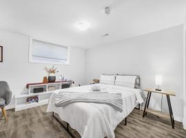 1 Bedroom Studio Close To University Of Guelph，位于圭尔夫的宠物友好酒店