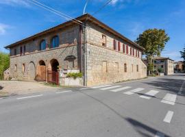 Farmhouse in Ville di corsano siena at the centre，位于科尔萨诺的酒店