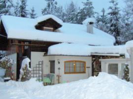 Holiday home in Wernberg with pool and sauna，位于Wernberg的酒店