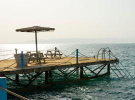 Ras Sedr Royal Beach Villa at Sinaway Lagoon Hotel & Spa- Ras Sedr, Egypt，位于拉斯苏德尔的酒店