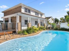 Sea Crest at Copacabana，位于Copacabana的酒店