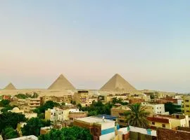 Eyad Pyramids view