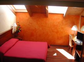 瓦扎纳酒店，位于沃尔皮亚诺的酒店