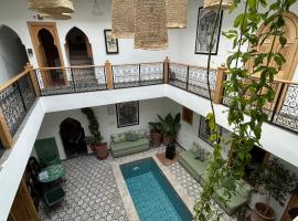 Riad Le Petit Joyau，位于马拉喀什的摩洛哥传统庭院