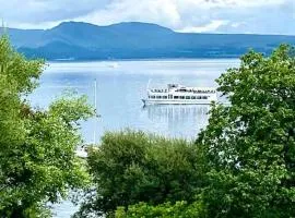 Loch View at Lomond Castle