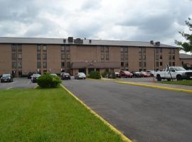 Town Inn & Suites South Plainfield-Piscataway，位于南普莱恩菲尔德的酒店