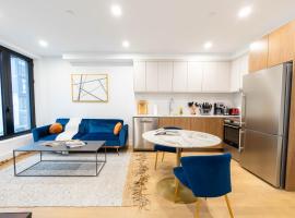 149BK-202 NEW Condo 1BR IN PRIME GREENPOINT BK，位于布鲁克林的酒店