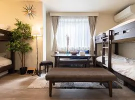 “1ST ROOM” 内装デザイナー監修！30㎡ 最大6名 経堂駅から徒歩5分 築浅 良質な暮らしを