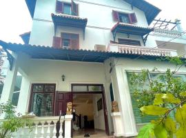 Gem Villa 19 - 9 phòng ngủ-10 giường-9 nhà tắm, hồ bơi lớn，位于胡志明市的酒店