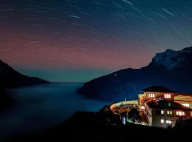 Sherpa Panorama Hotels，位于KhumjungLukla Airport - LUA附近的酒店