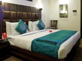 Hotel Bourbon Family Rooms，位于Nagla Dhīmar的酒店