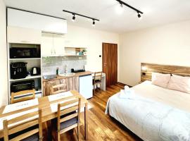 Malavi TN2 top center apartment Ruse，位于鲁塞的低价酒店