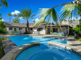 Ultra-Luxury Mid-Century Alexander Pool 3BD/3BATH，位于棕榈泉的酒店
