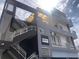 SkyHouse Homestay，位于迈索尔的酒店