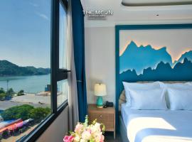 The Moon Boutique Hotel Cat Ba，位于吉婆岛的酒店