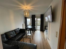 Ferienwohnung mit 2 Zimmer, K&uuml;che, Bad, in Saarbr&uuml;cken，位于萨尔布吕肯的带停车场的酒店