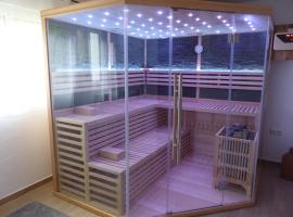 Ferienapartment Auszeit- Sauna, Whirlpool und Garten zur Alleinnutzung，位于特拉本特拉巴赫的酒店