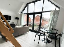 The Stables, Chester - Luxury Apartments by PolkaStays，位于切斯特的酒店