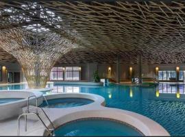 F96 TERME OLIMIA, Aqualuna KAMP NATURA PODČETRTEK card included all year，位于博德森特克的豪华帐篷营地