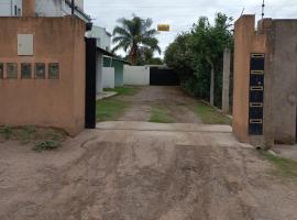 Duplex 80 mts cubiertos con garaje，位于卡塔马卡的公寓