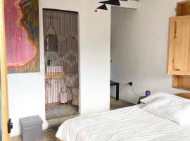 EB5 Escape-Contemporary Stay, San Marcos La Laguna #6，位于圣马科斯拉拉古纳的酒店