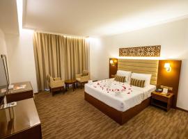 Hamdan Plaza Hotel Salalah, an HTG Hotel，位于塞拉莱的酒店